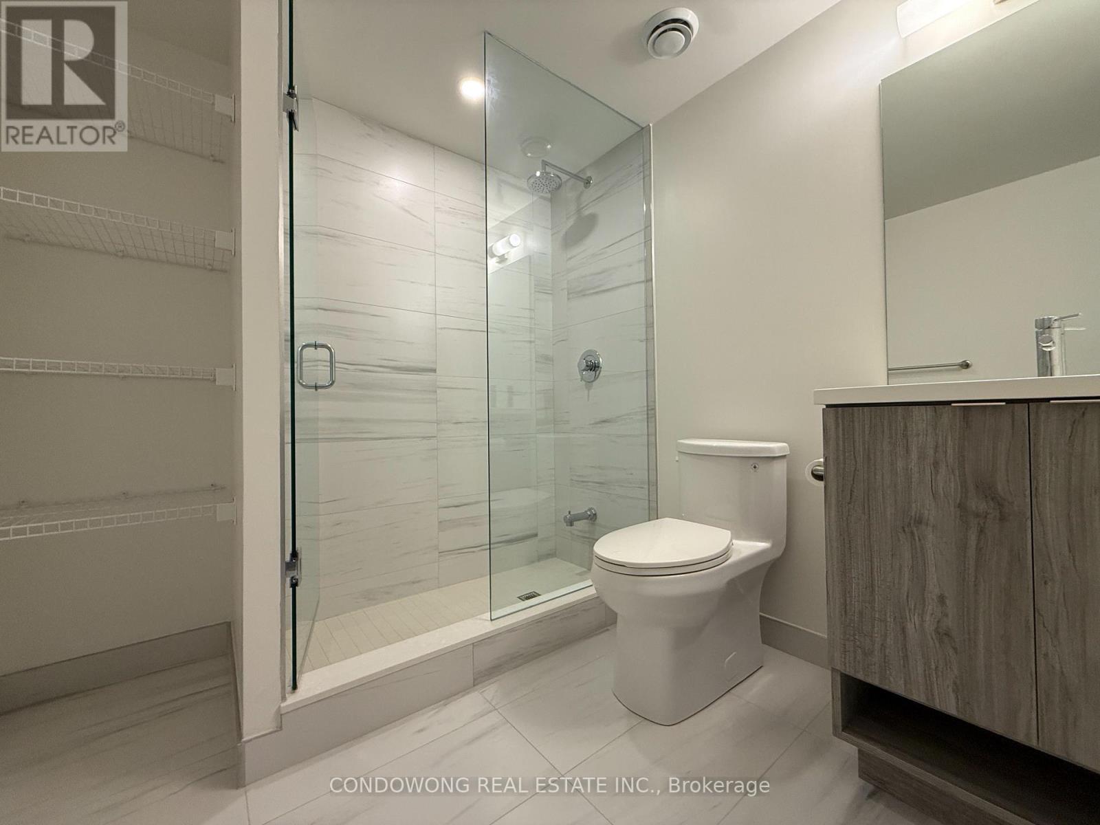 2102 - 138 Downes Street, Toronto, Ontario  M5E 0E4 - Photo 14 - C12643924