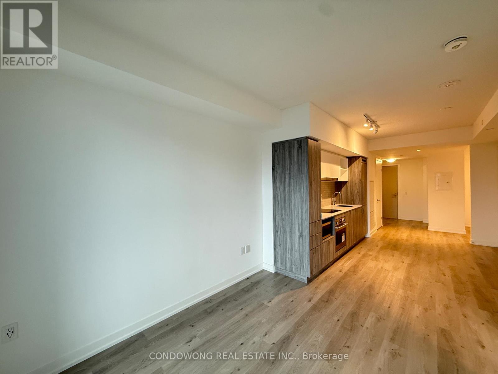 2102 - 138 Downes Street, Toronto, Ontario  M5E 0E4 - Photo 7 - C12643924