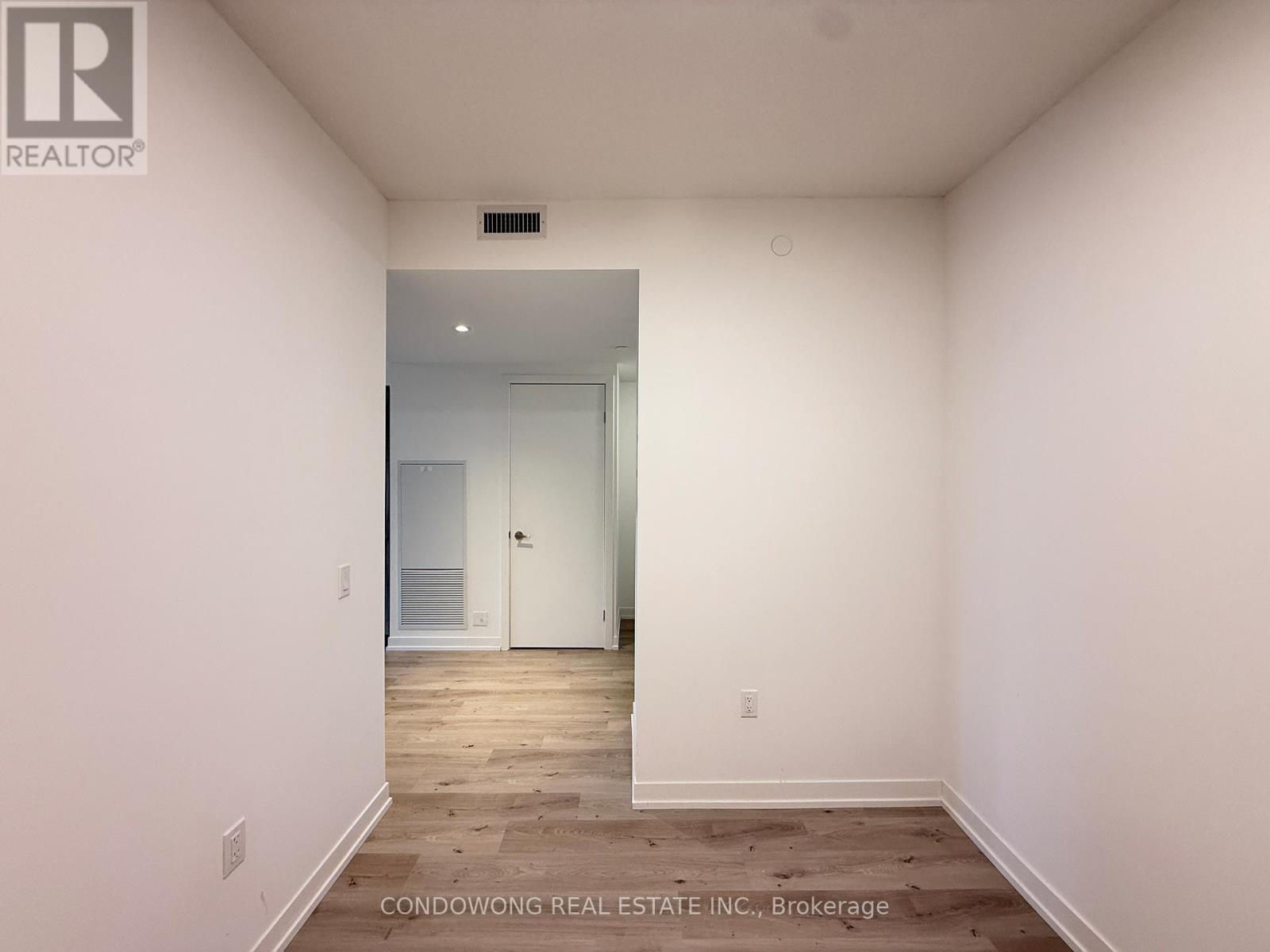 2102 - 138 Downes Street, Toronto, Ontario  M5E 0E4 - Photo 8 - C12643924