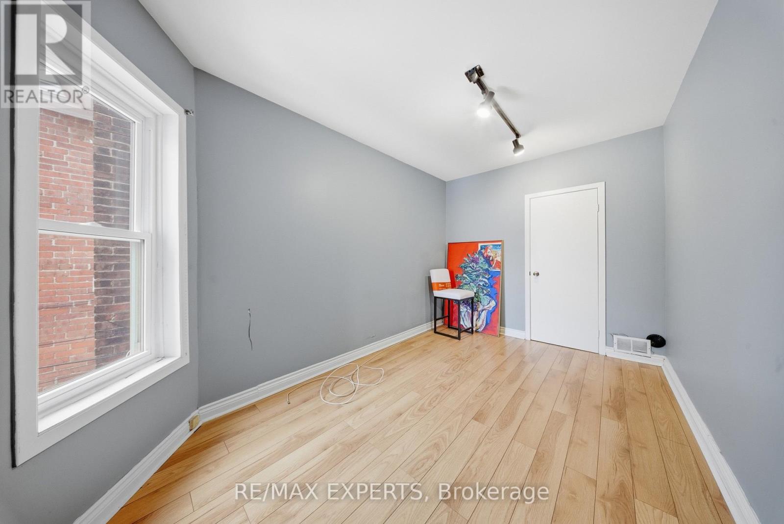 255 Montrose Avenue, Toronto, Ontario  M6G 3G6 - Photo 14 - C12644008