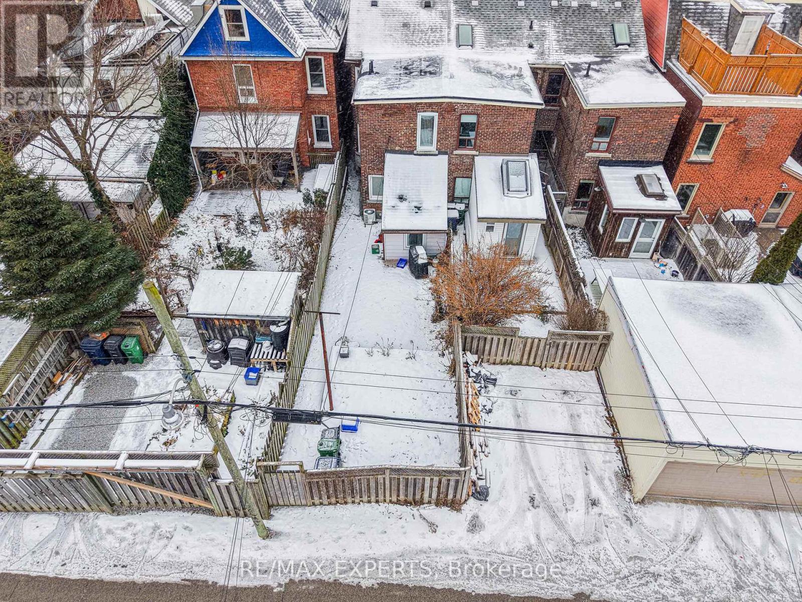 255 Montrose Avenue, Toronto, Ontario  M6G 3G6 - Photo 16 - C12644008