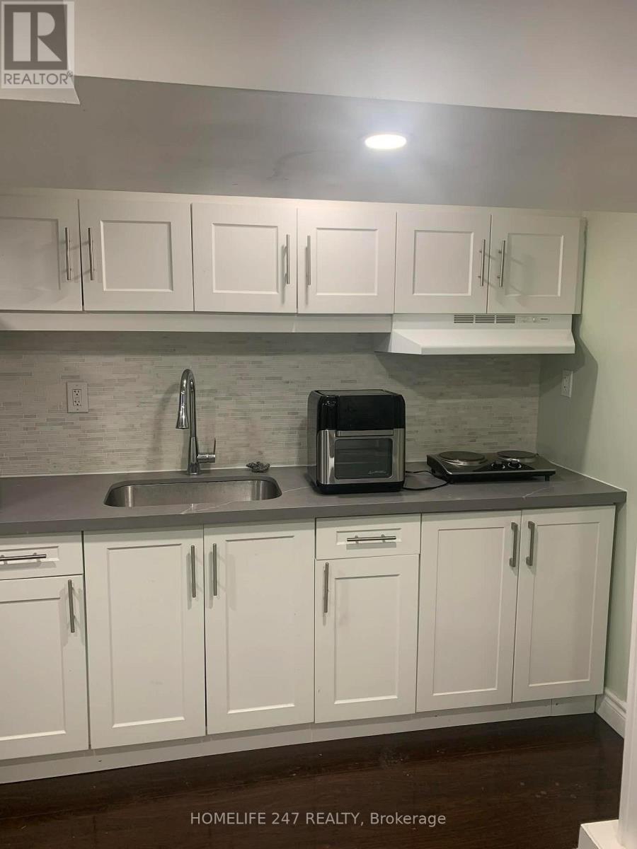 954 Midland Avenue, Toronto (Eglinton East), Ontario  M1K 4G3 - Photo 2 - E12643940