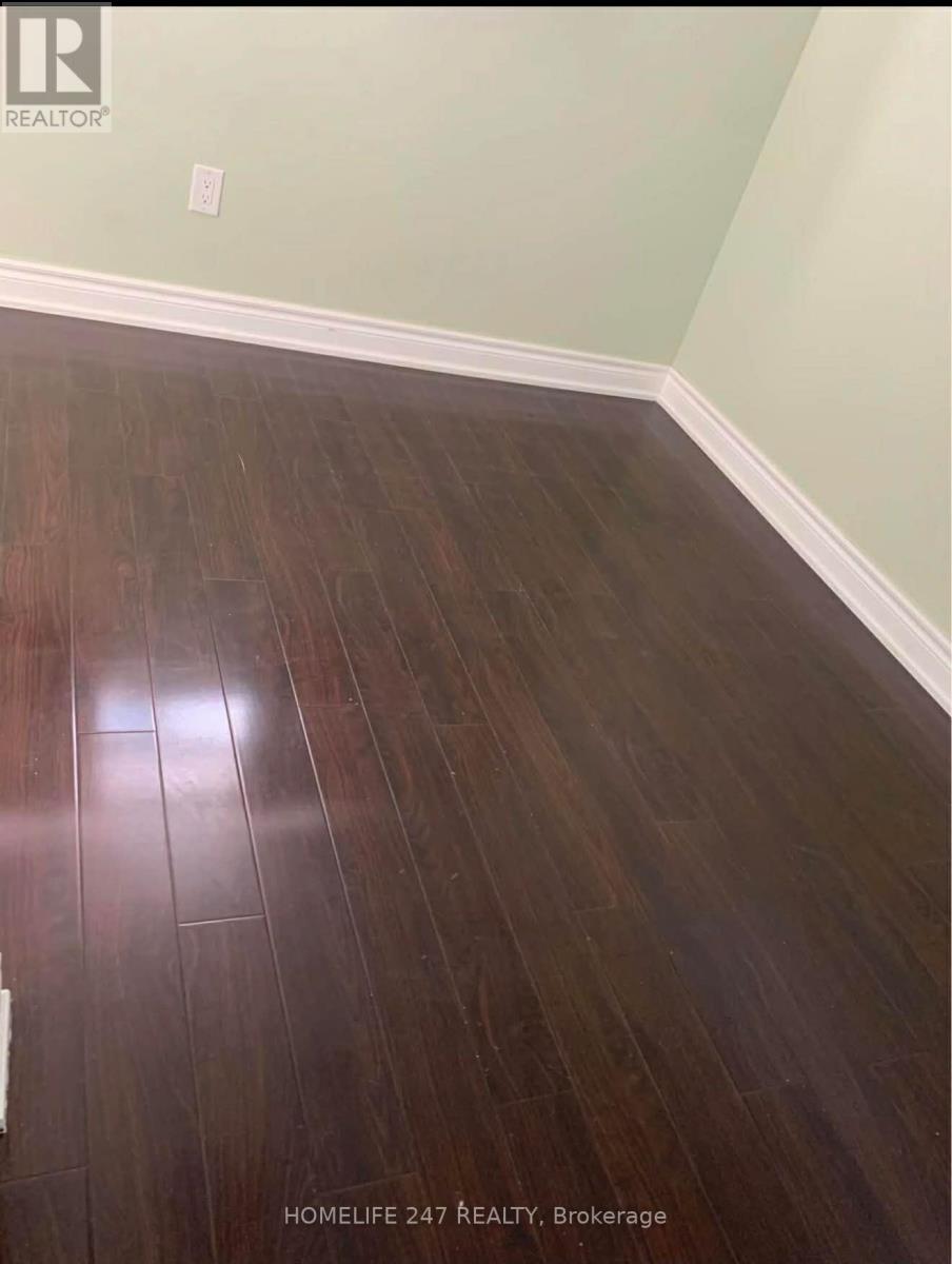 954 Midland Avenue, Toronto (Eglinton East), Ontario  M1K 4G3 - Photo 3 - E12643940