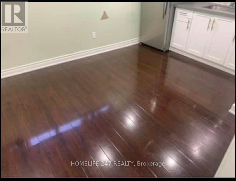 954 Midland Avenue, Toronto (Eglinton East), Ontario  M1K 4G3 - Photo 4 - E12643940