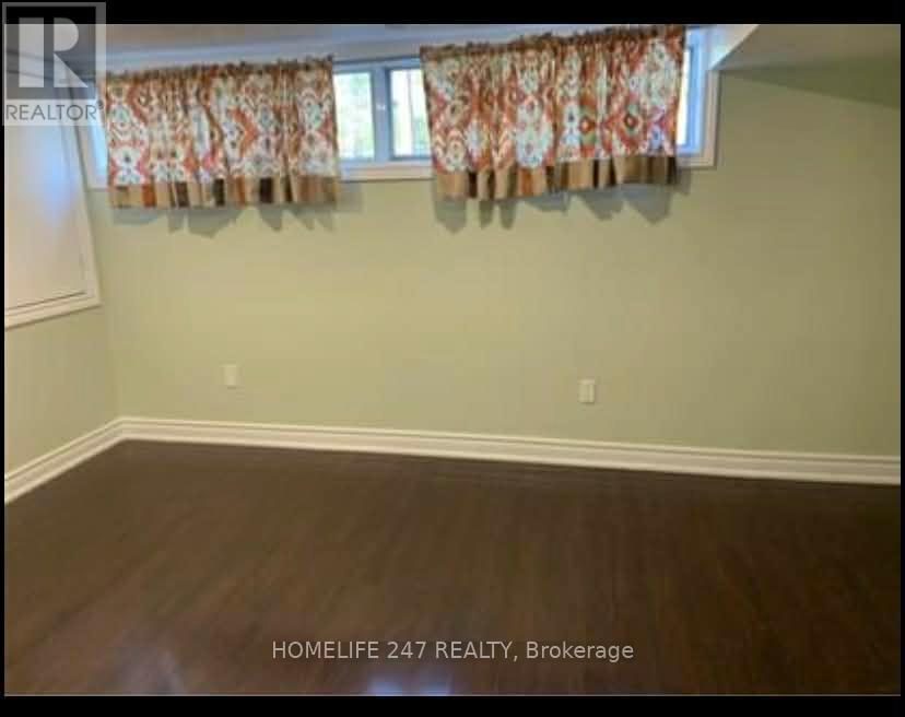 954 Midland Avenue, Toronto (Eglinton East), Ontario  M1K 4G3 - Photo 5 - E12643940