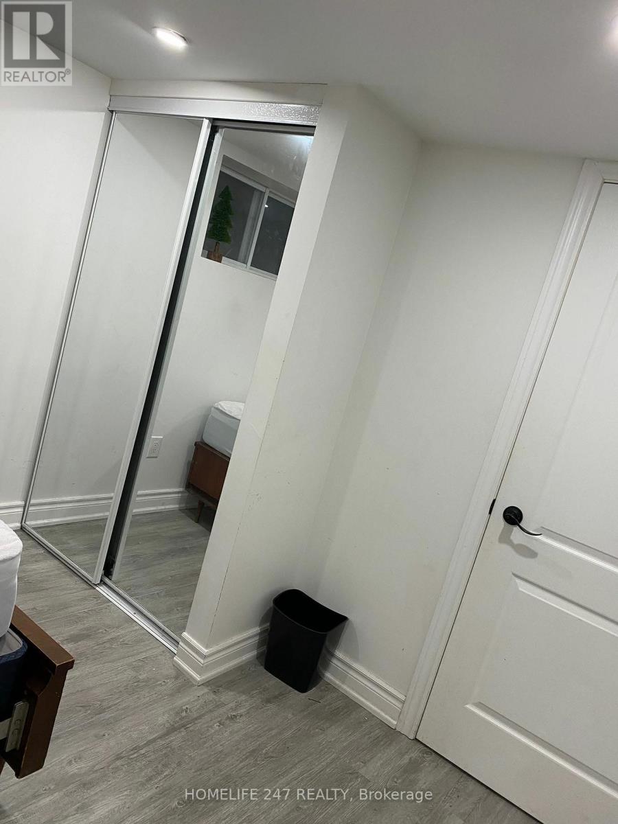 50 Panmure Crescent N, Toronto, Ontario  M1K 4Y6 - Photo 6 - E12643982