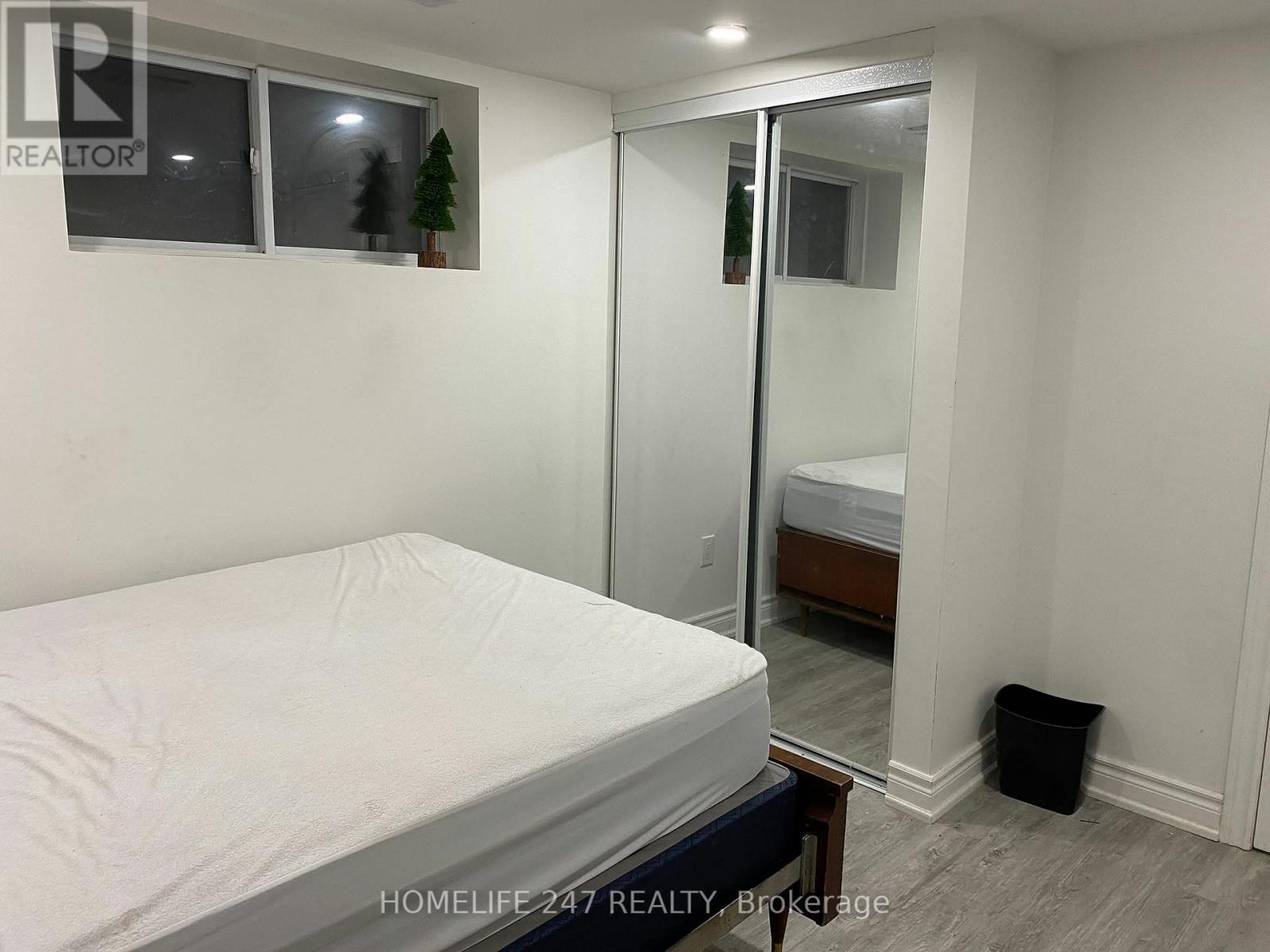 50 Panmure Crescent N, Toronto, Ontario  M1K 4Y6 - Photo 7 - E12643982