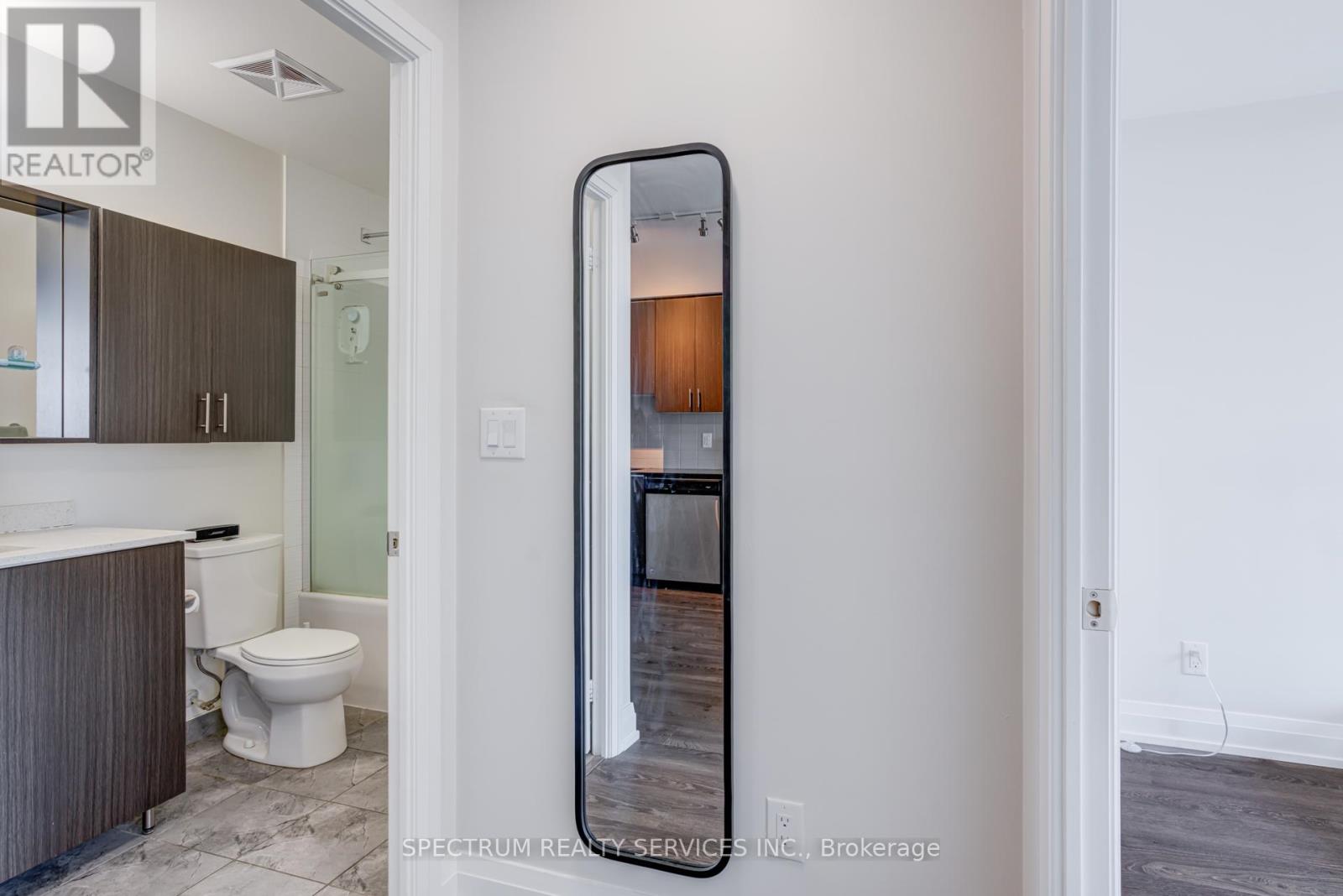 2006 - 3600 Highway 7, Vaughan, Ontario  L4L 0G9 - Photo 23 - N12643912