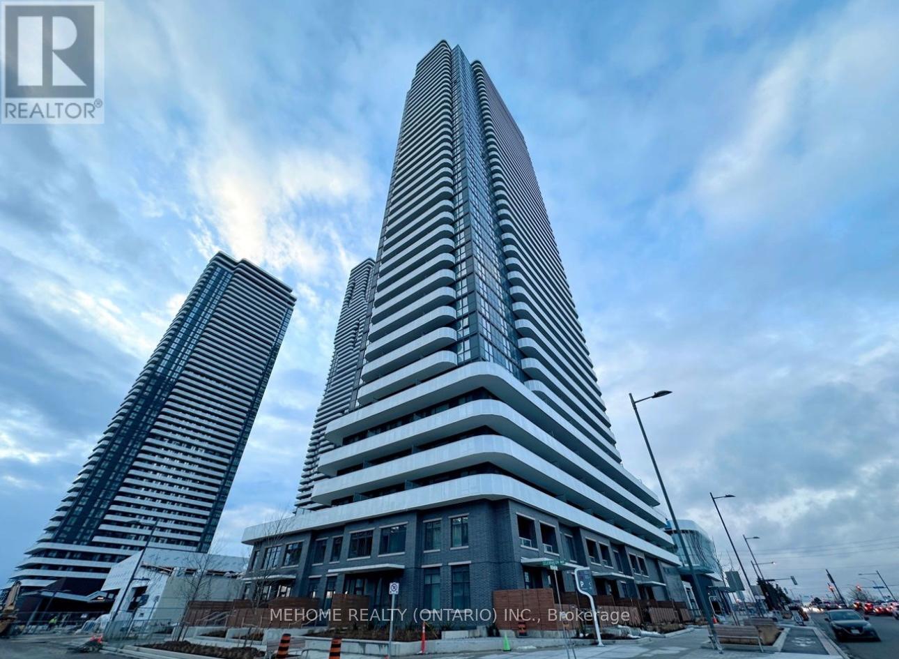 4807 - 8 Interchange Way, Vaughan, Ontario  L4K 0R2 - Photo 2 - N12644000