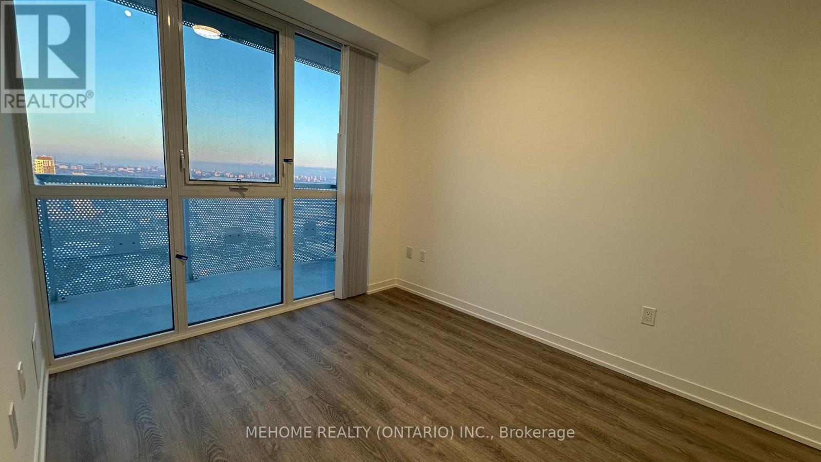 4807 - 8 Interchange Way, Vaughan, Ontario  L4K 0R2 - Photo 9 - N12644000