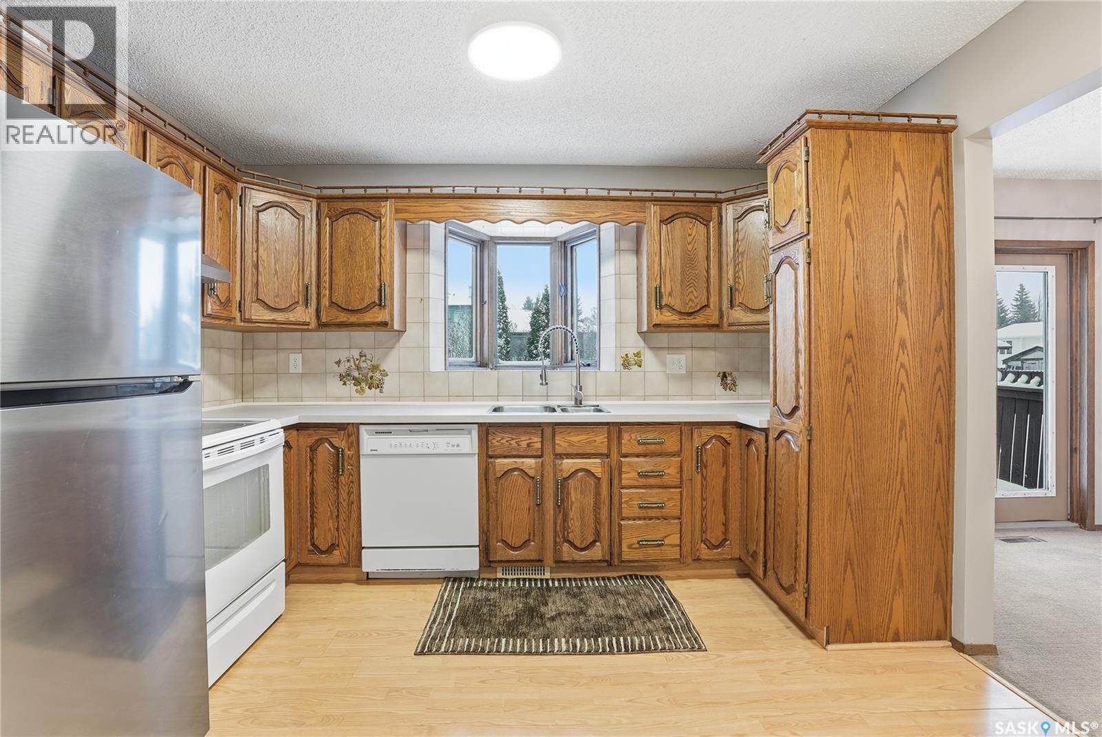 242 Thain Way, Saskatoon, Saskatchewan  S7K 6T2 - Photo 14 - SK025801