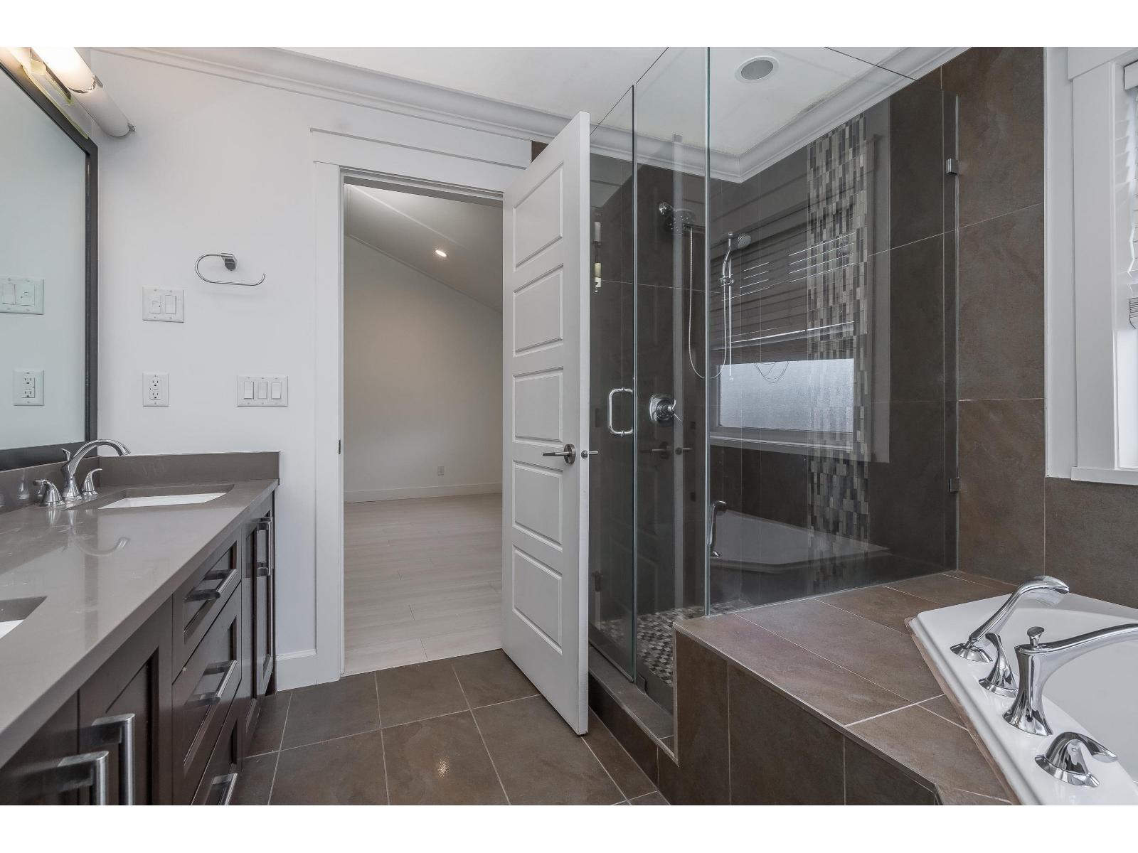 17349 1 Avenue, Surrey, British Columbia  V3S 9P9 - Photo 30 - R3073647