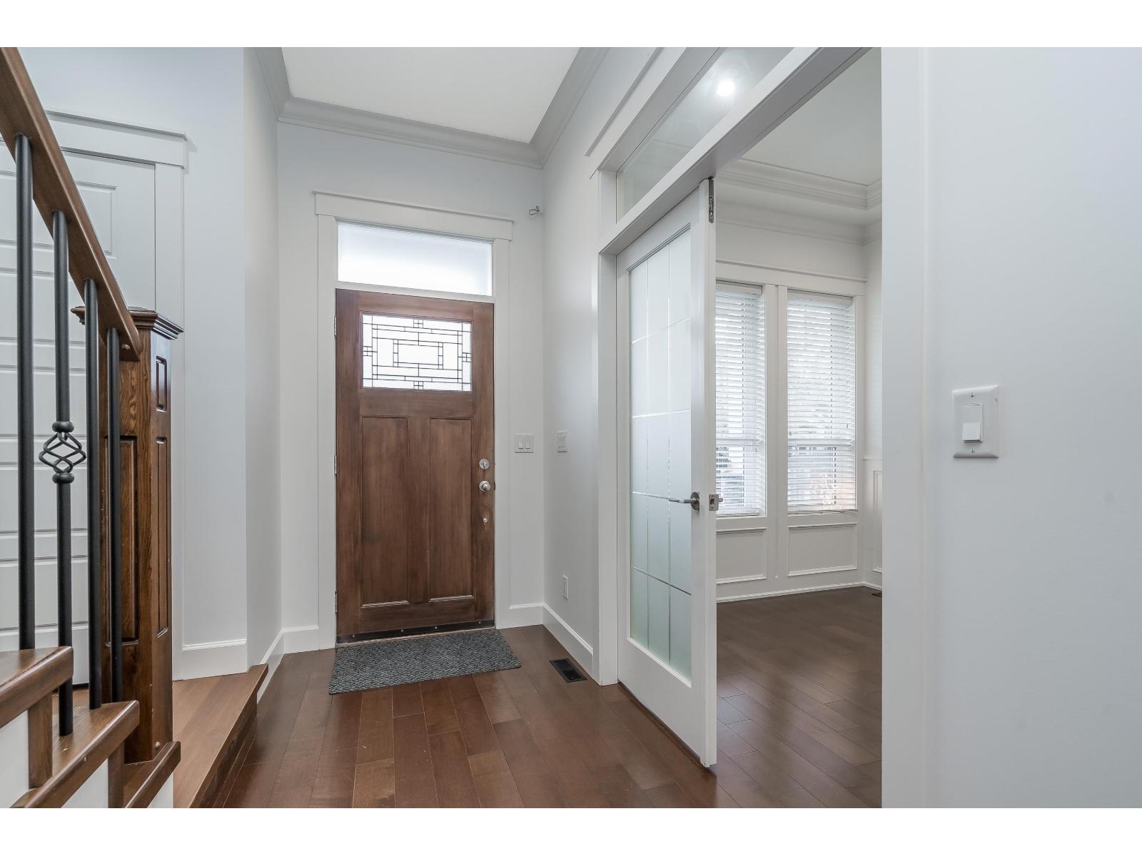 17349 1 Avenue, Surrey, British Columbia  V3S 9P9 - Photo 4 - R3073647