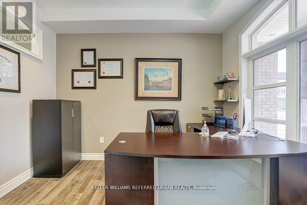 2 - 44 Baycliffe Crescent, Brampton, Ontario  L7A 3Y7 - Photo 12 - W12643910