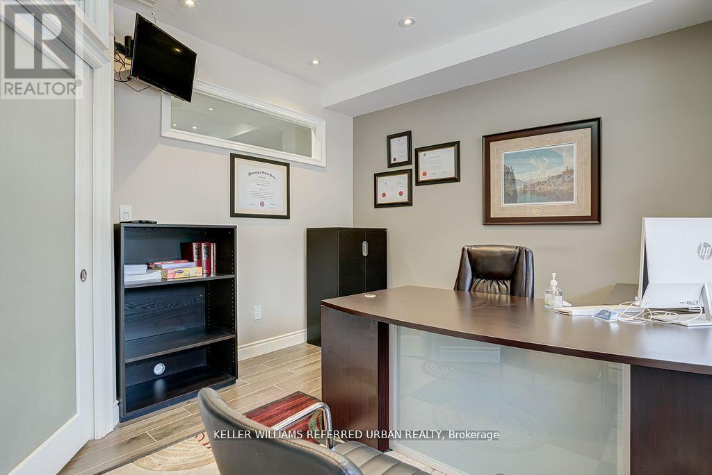 2 - 44 Baycliffe Crescent, Brampton, Ontario  L7A 3Y7 - Photo 13 - W12643910