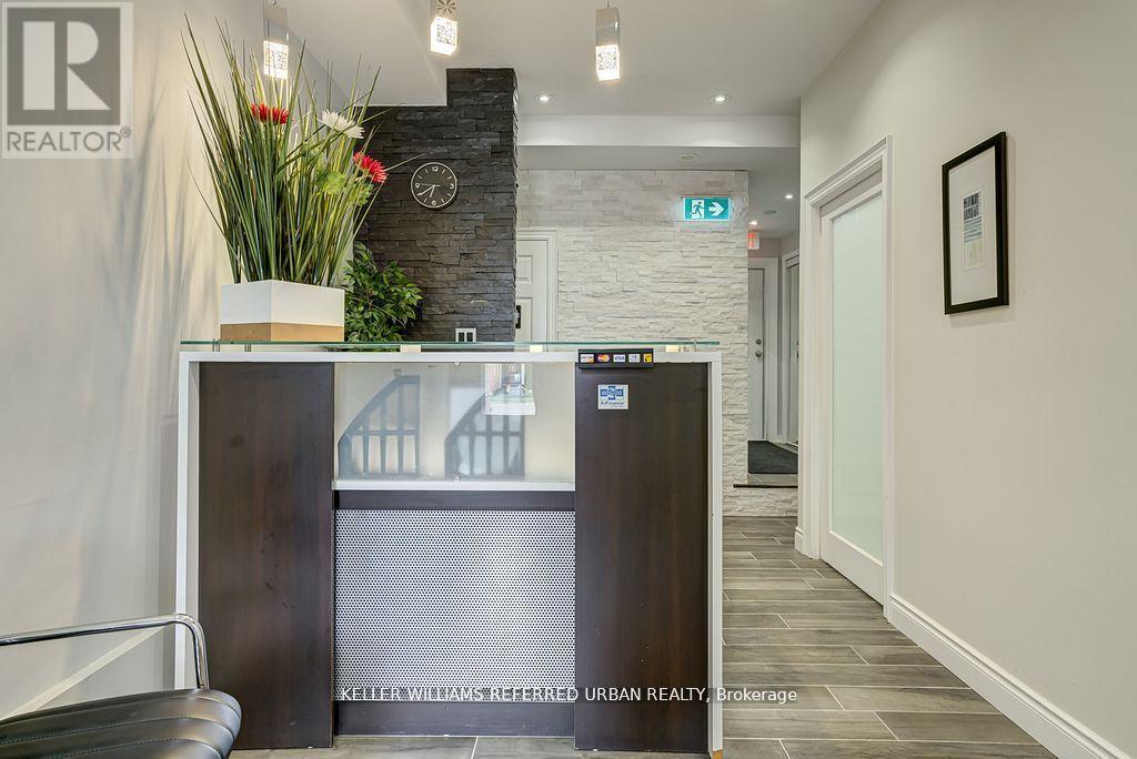 2 - 44 Baycliffe Crescent, Brampton, Ontario  L7A 3Y7 - Photo 14 - W12643910