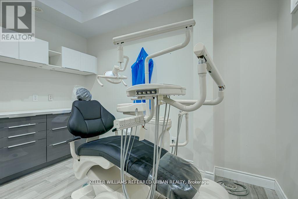 2 - 44 Baycliffe Crescent, Brampton, Ontario  L7A 3Y7 - Photo 19 - W12643910