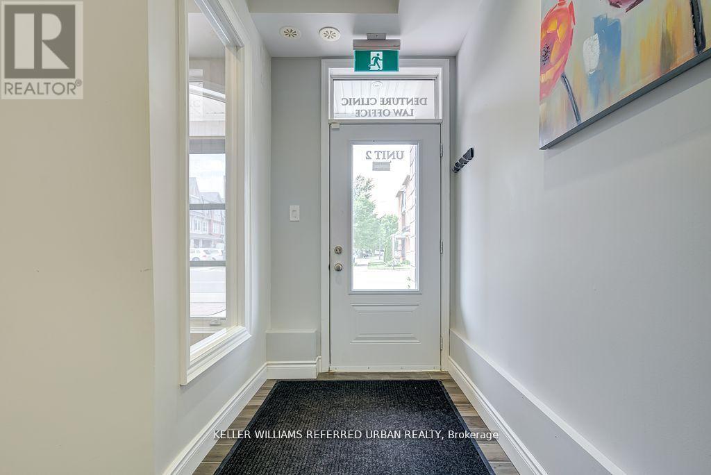 2 - 44 Baycliffe Crescent, Brampton, Ontario  L7A 3Y7 - Photo 6 - W12643910