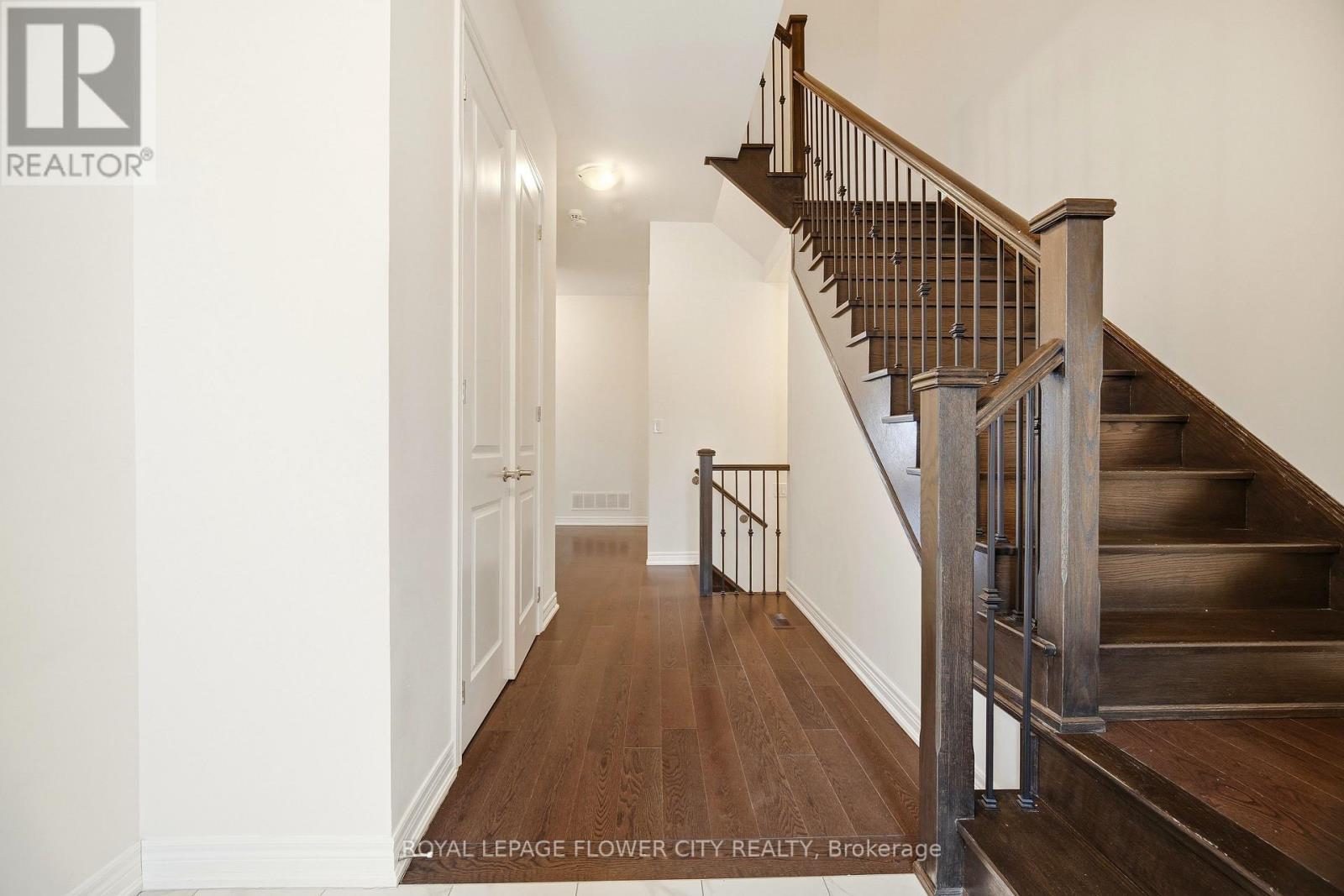 43 Boathouse Road, Brampton, Ontario  L7A 5B5 - Photo 6 - W12643926