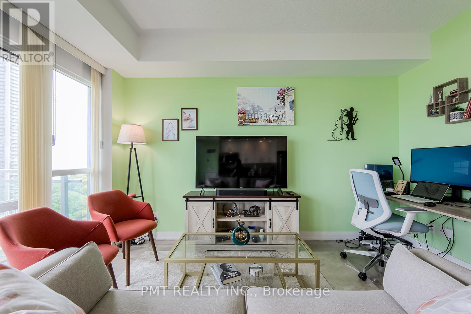 1625 - 165 Legion Road N, Toronto, Ontario  M8Y 0B3 - Photo 8 - W12643934