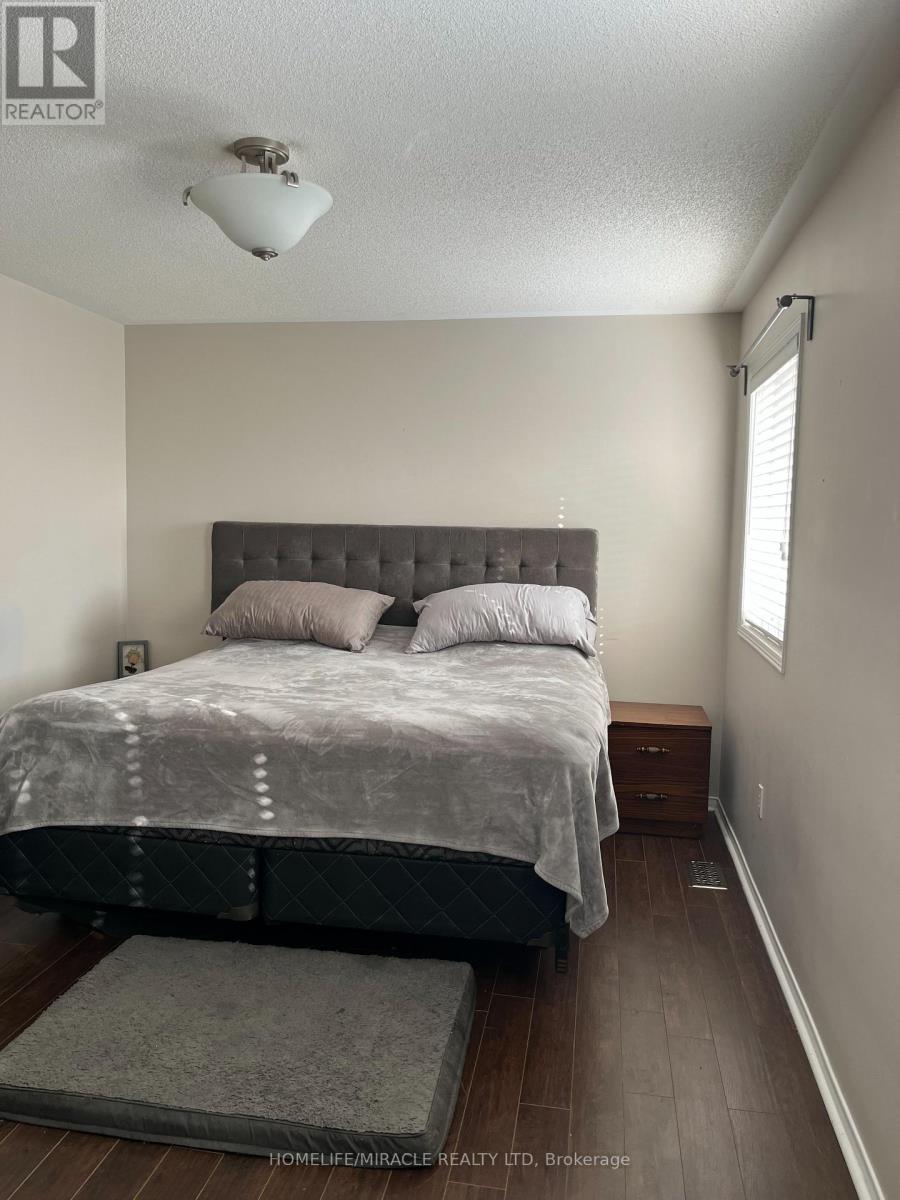 134 Williamson Drive, Brampton, Ontario  L7A 3T9 - Photo 16 - W12643980