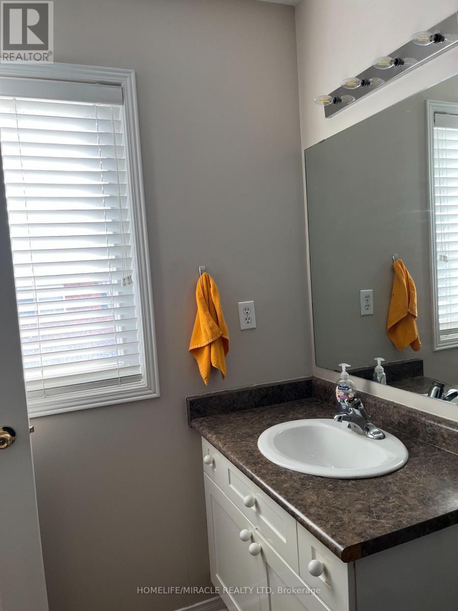 134 Williamson Drive, Brampton, Ontario  L7A 3T9 - Photo 17 - W12643980