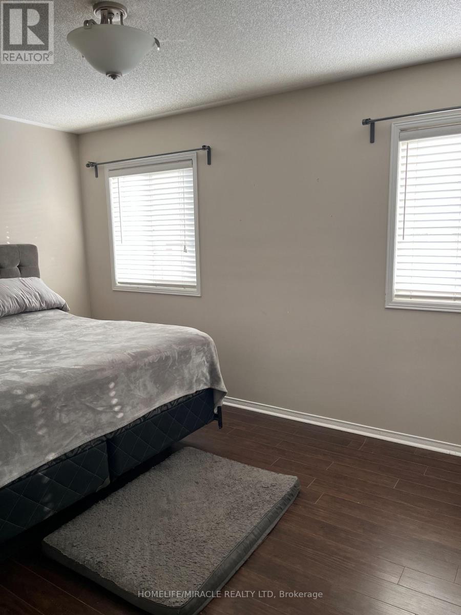 134 Williamson Drive, Brampton, Ontario  L7A 3T9 - Photo 19 - W12643980