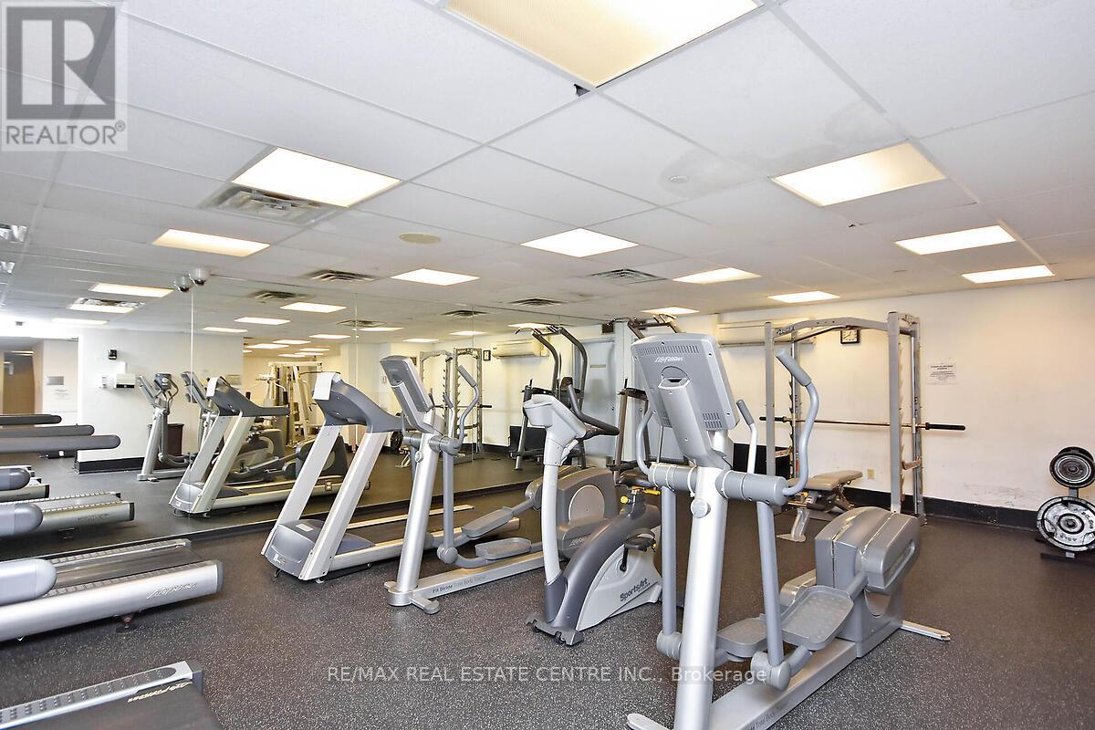 1503 - 335 Webb Drive, Mississauga, Ontario  L5B 4A1 - Photo 35 - W12643986