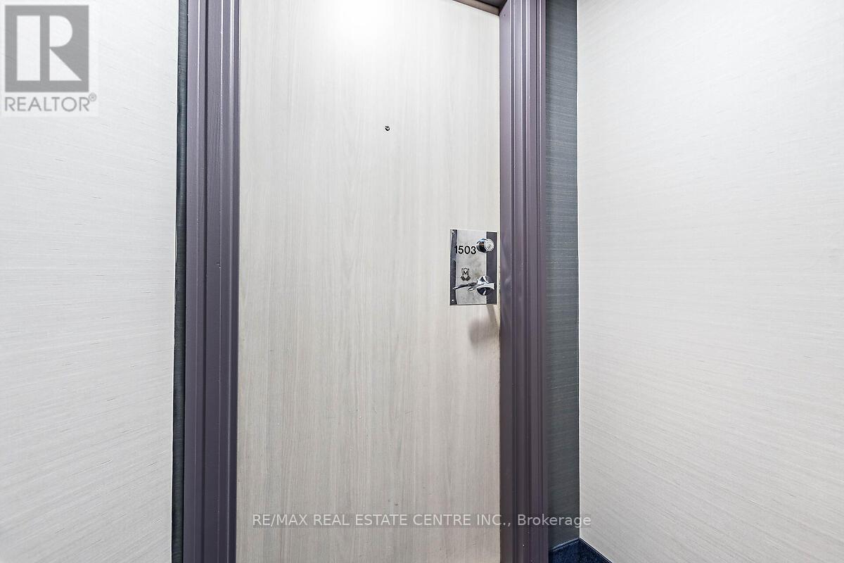 1503 - 335 Webb Drive, Mississauga, Ontario  L5B 4A1 - Photo 8 - W12643986