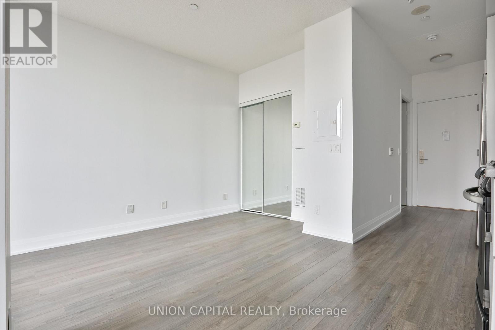 305 - 56 Annie Craig Drive, Toronto, Ontario  M8V 0C8 - Photo 10 - W12644016