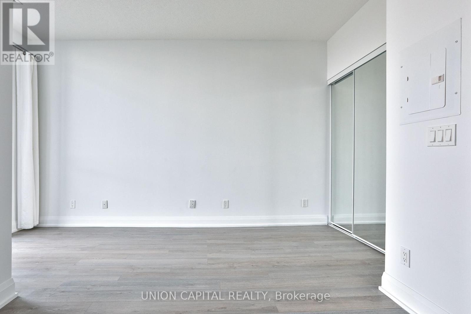 305 - 56 Annie Craig Drive, Toronto, Ontario  M8V 0C8 - Photo 12 - W12644016