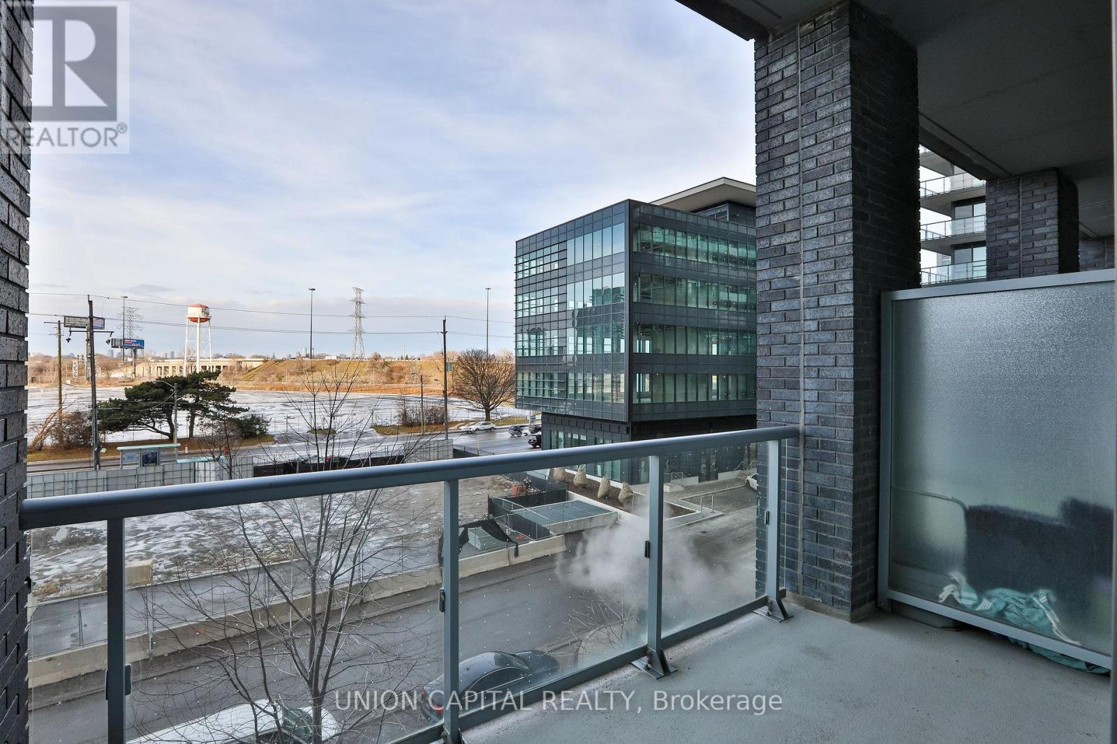 305 - 56 Annie Craig Drive, Toronto, Ontario  M8V 0C8 - Photo 13 - W12644016