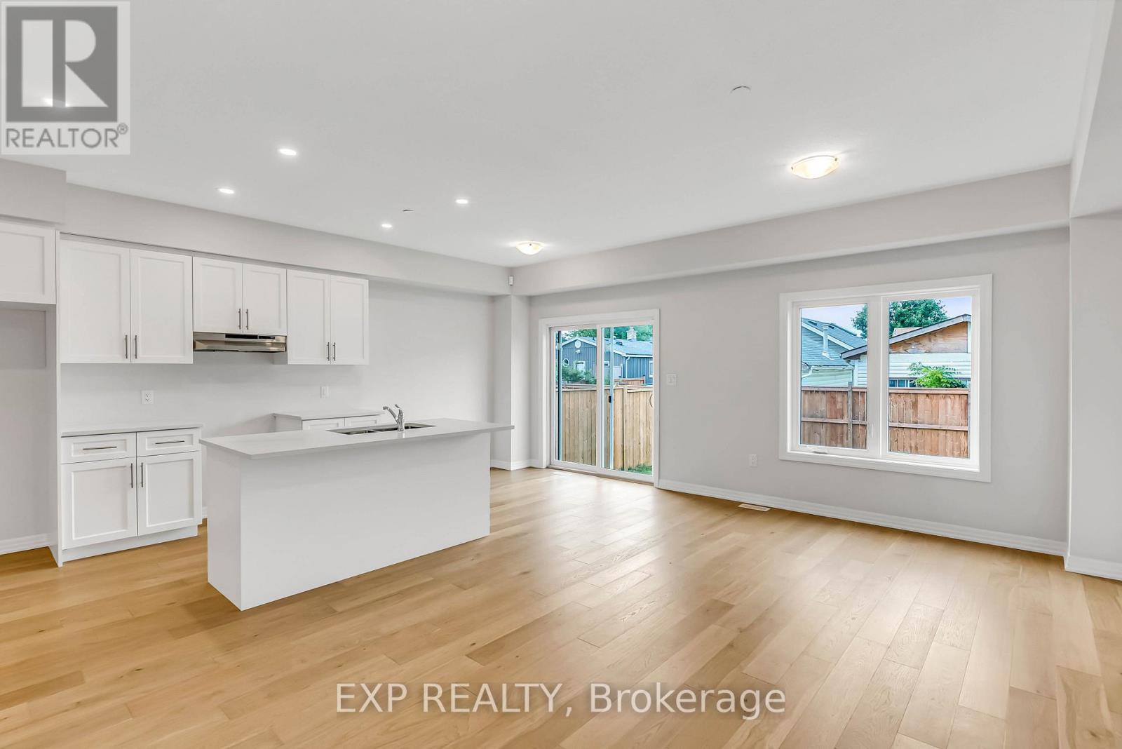 16 Bromley Drive N, St. Catharines, Ontario  L2M 1R1 - Photo 4 - X12643938