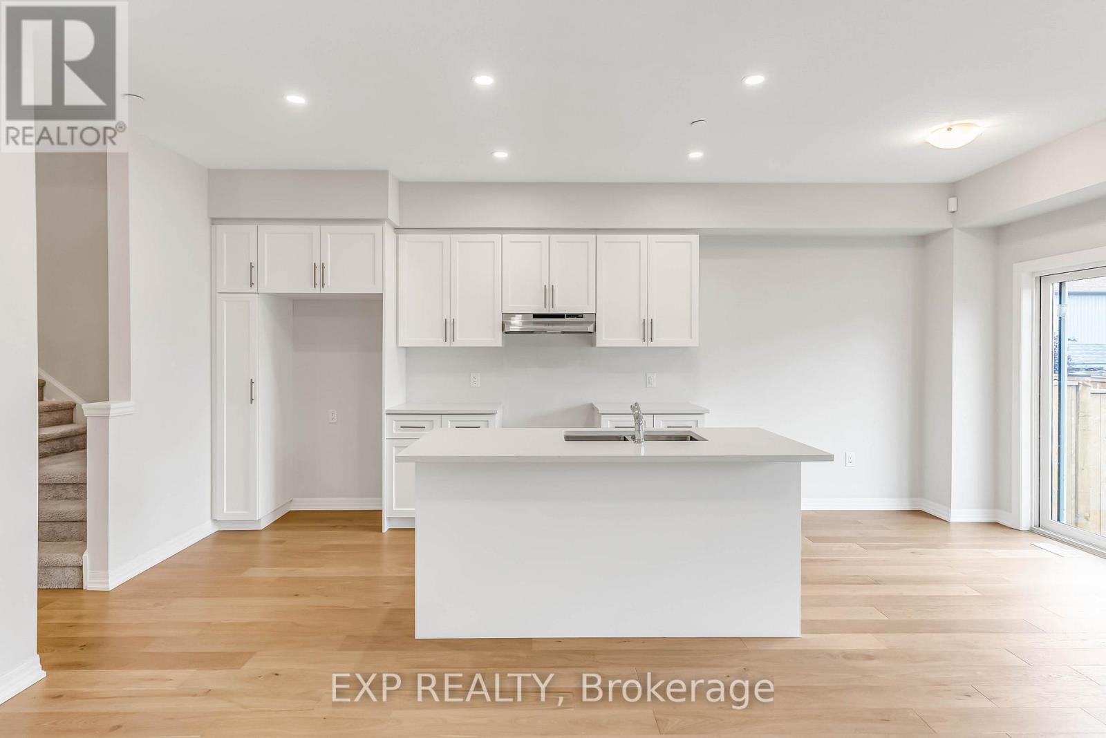 16 Bromley Drive N, St. Catharines, Ontario  L2M 1R1 - Photo 5 - X12643938