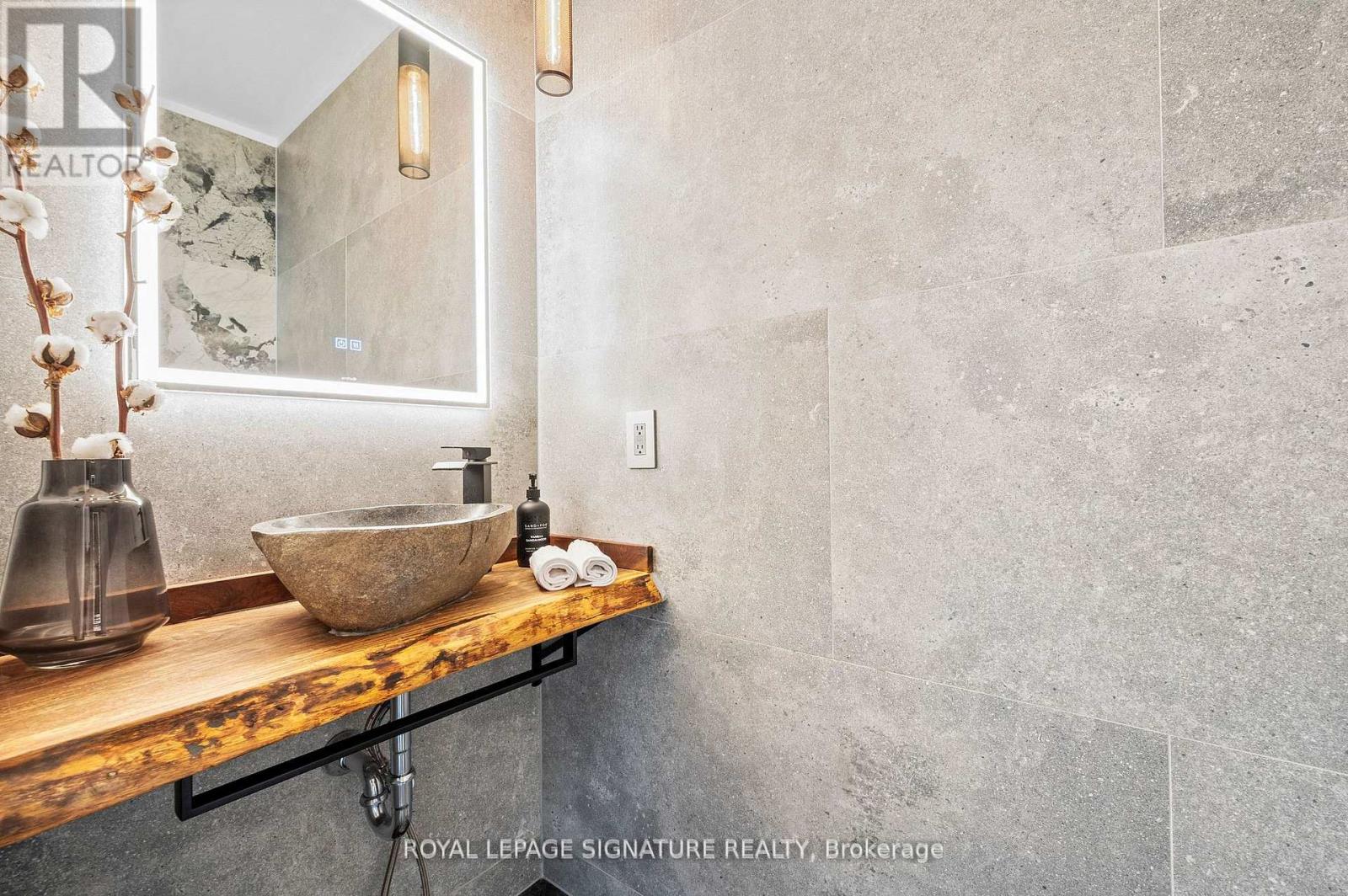 22 - 35 Midhurst Heights, Hamilton, Ontario  L8J 0K9 - Photo 20 - X12643988