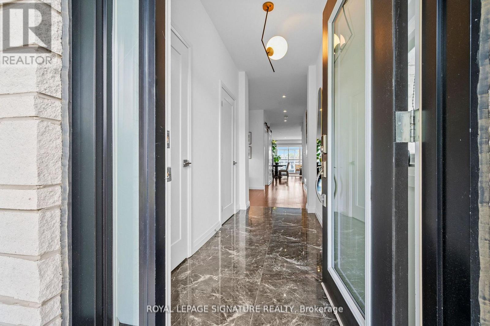 22 - 35 Midhurst Heights, Hamilton, Ontario  L8J 0K9 - Photo 3 - X12643988