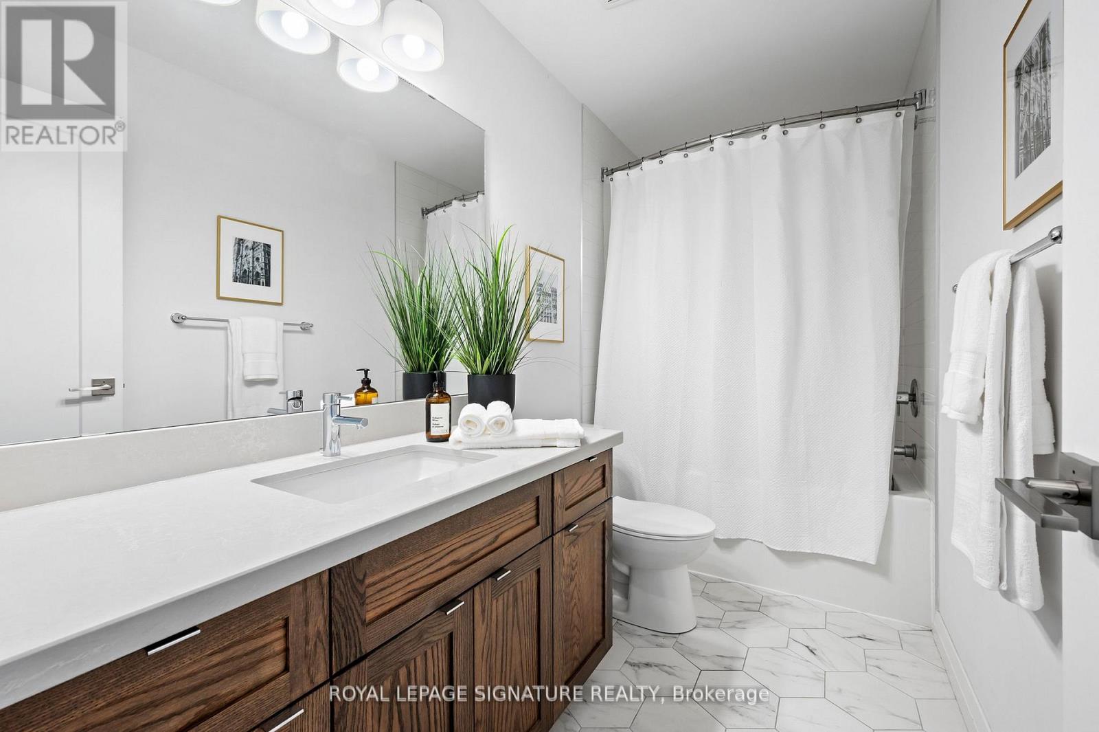 22 - 35 Midhurst Heights, Hamilton, Ontario  L8J 0K9 - Photo 35 - X12643988