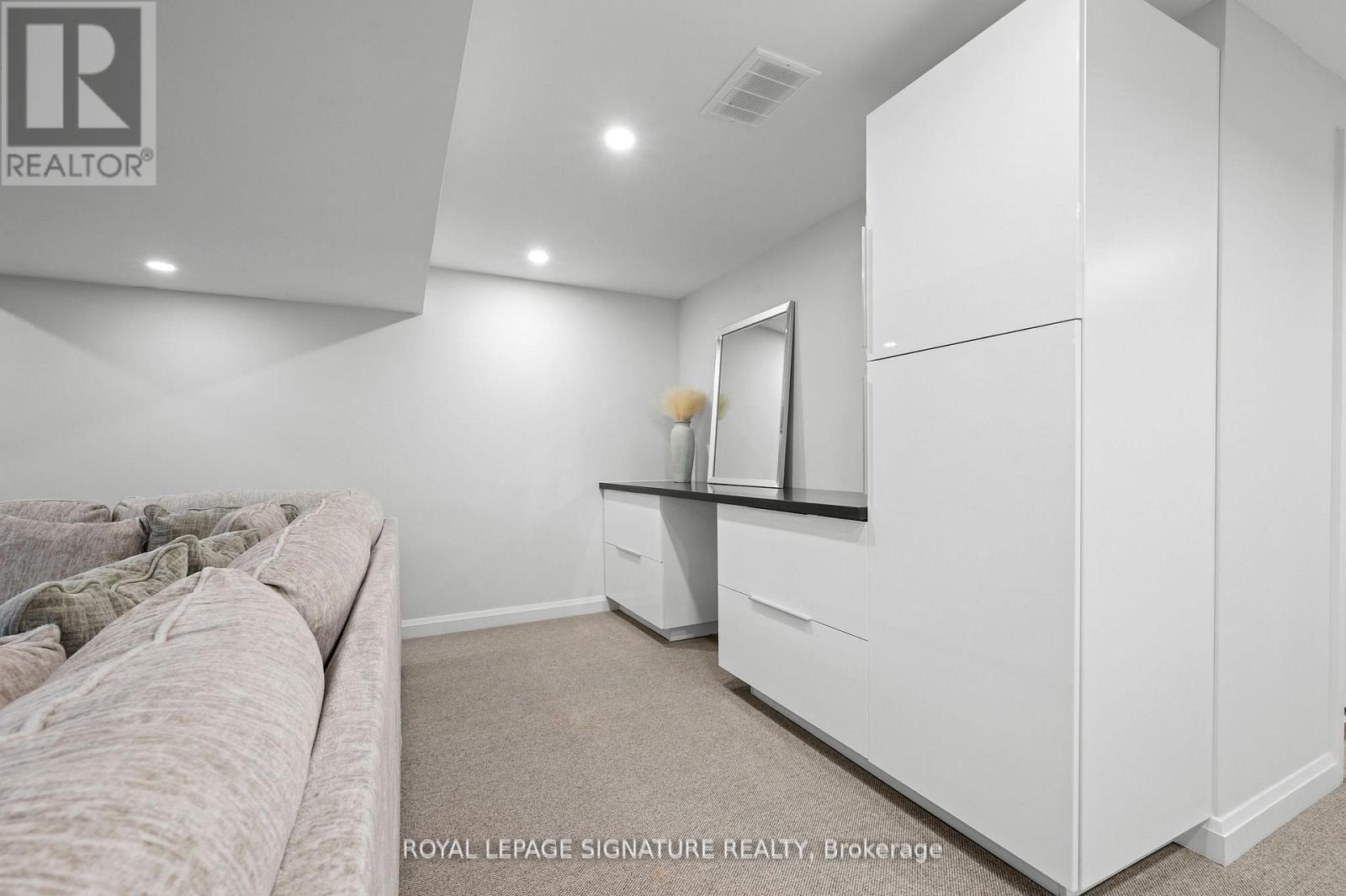 22 - 35 Midhurst Heights, Hamilton, Ontario  L8J 0K9 - Photo 44 - X12643988