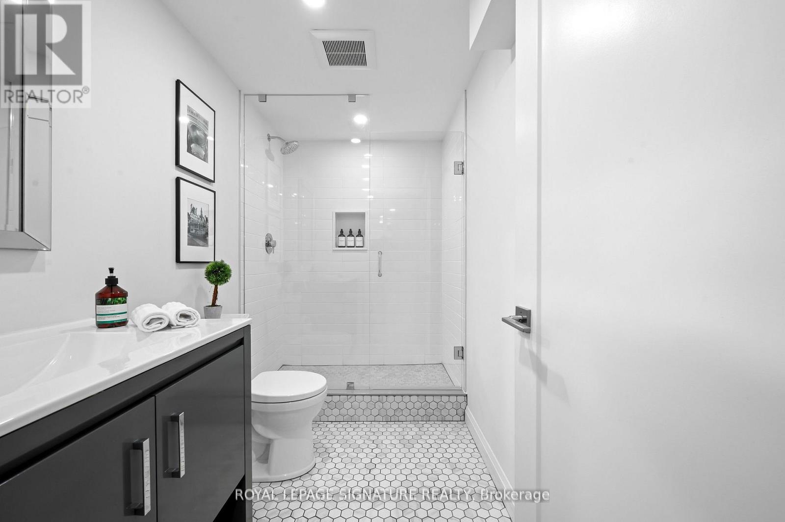 22 - 35 Midhurst Heights, Hamilton, Ontario  L8J 0K9 - Photo 46 - X12643988