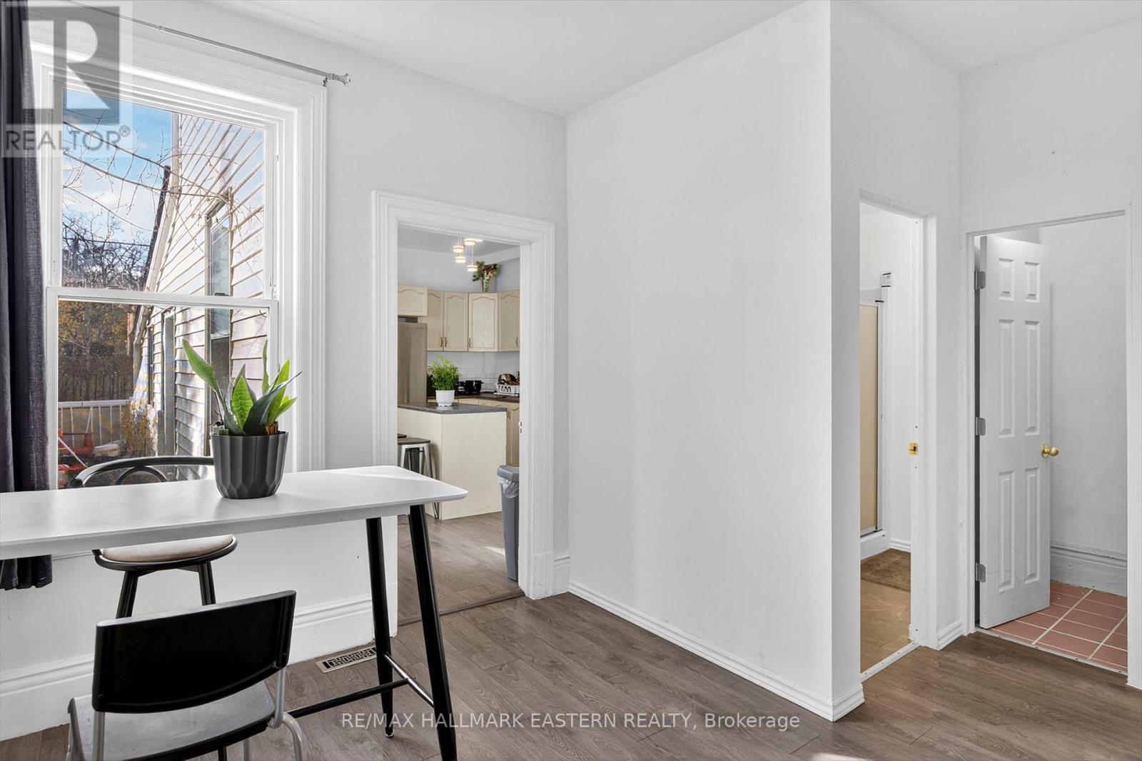 271 Thomas Street, Peterborough, Ontario  K9J 5E7 - Photo 14 - X12644024