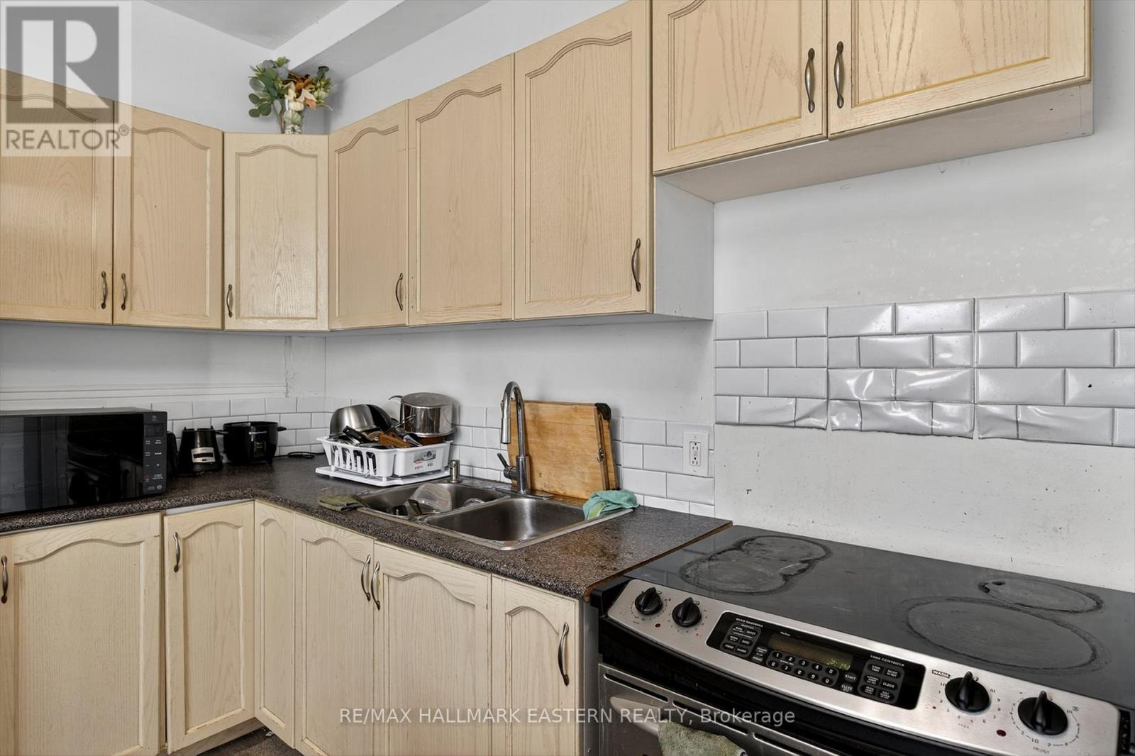 271 Thomas Street, Peterborough, Ontario  K9J 5E7 - Photo 19 - X12644024