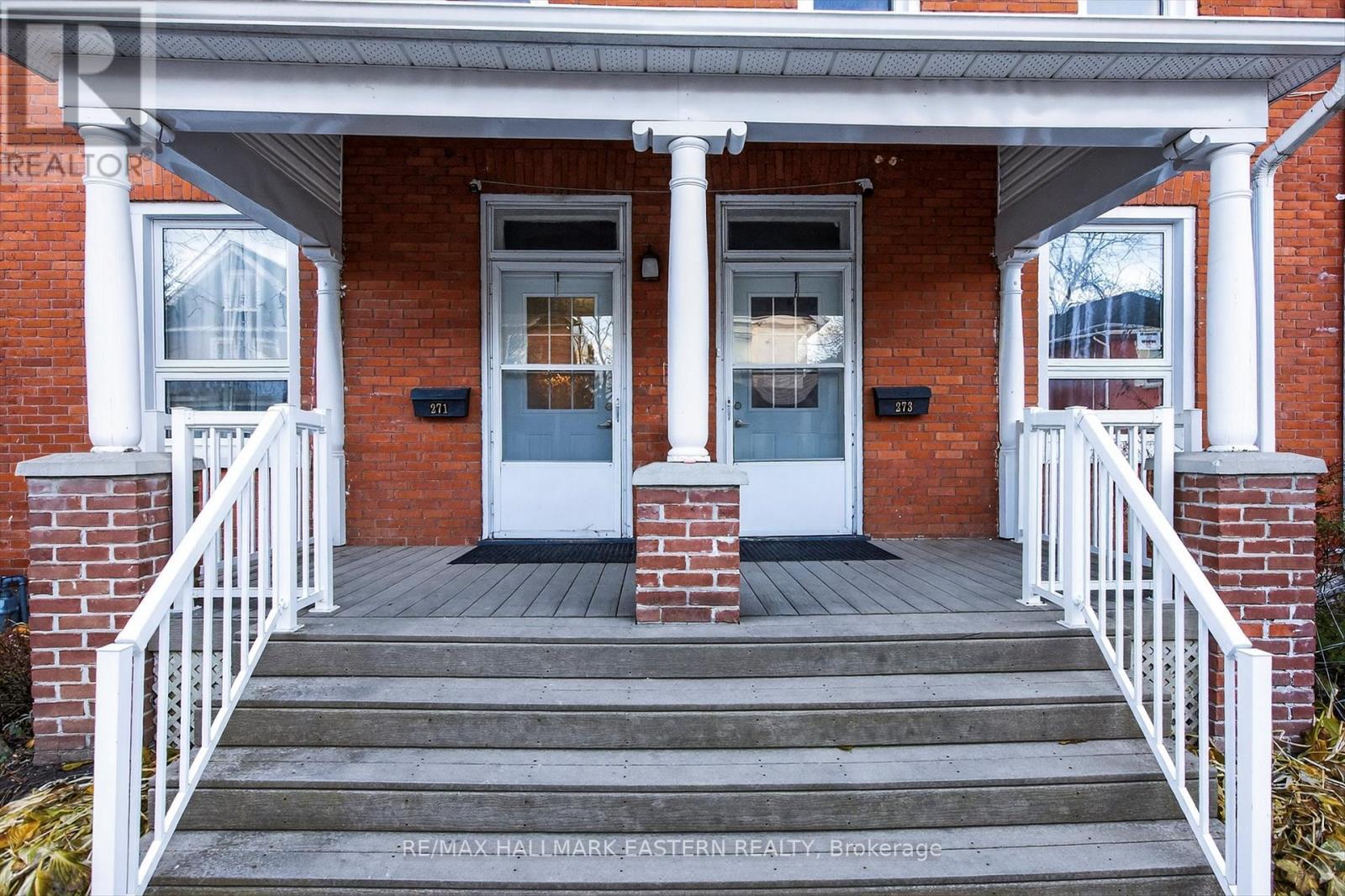 271 Thomas Street, Peterborough, Ontario  K9J 5E7 - Photo 2 - X12644024