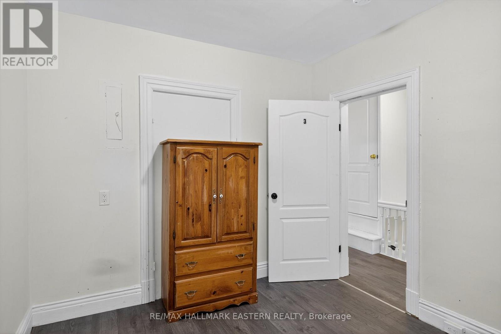 271 Thomas Street, Peterborough, Ontario  K9J 5E7 - Photo 28 - X12644024