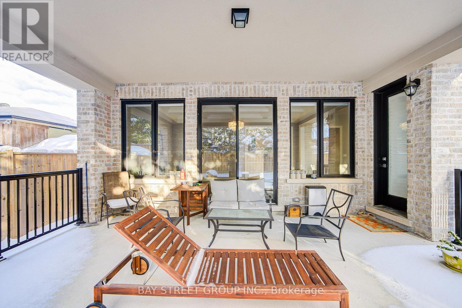 75 Douglas Road, Richmond Hill, Ontario  L4E 3H1 - Photo 47 - N12634052