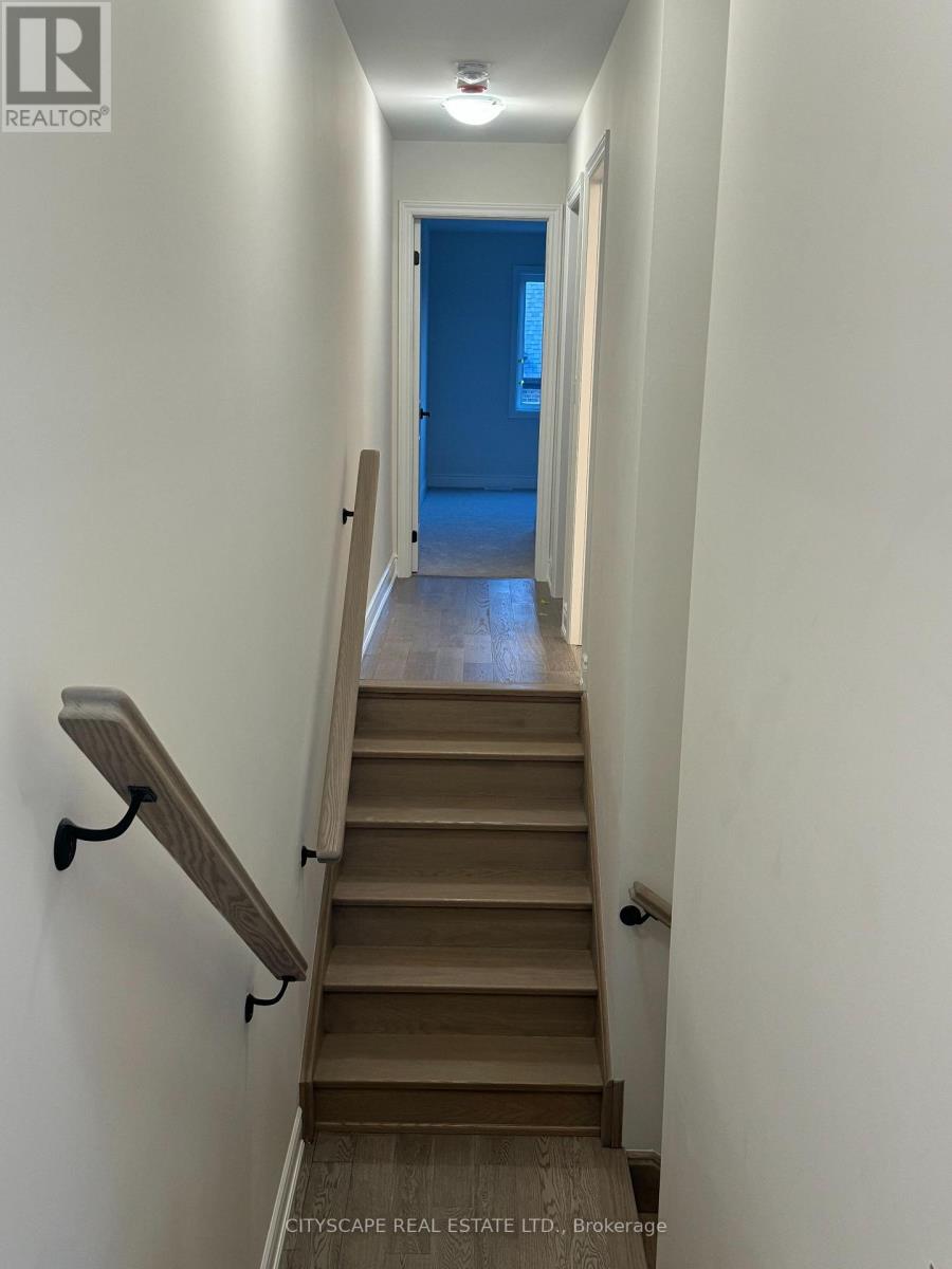 3259 Sixth Line, Oakville, Ontario  L6H 7C5 - Photo 18 - W12640000