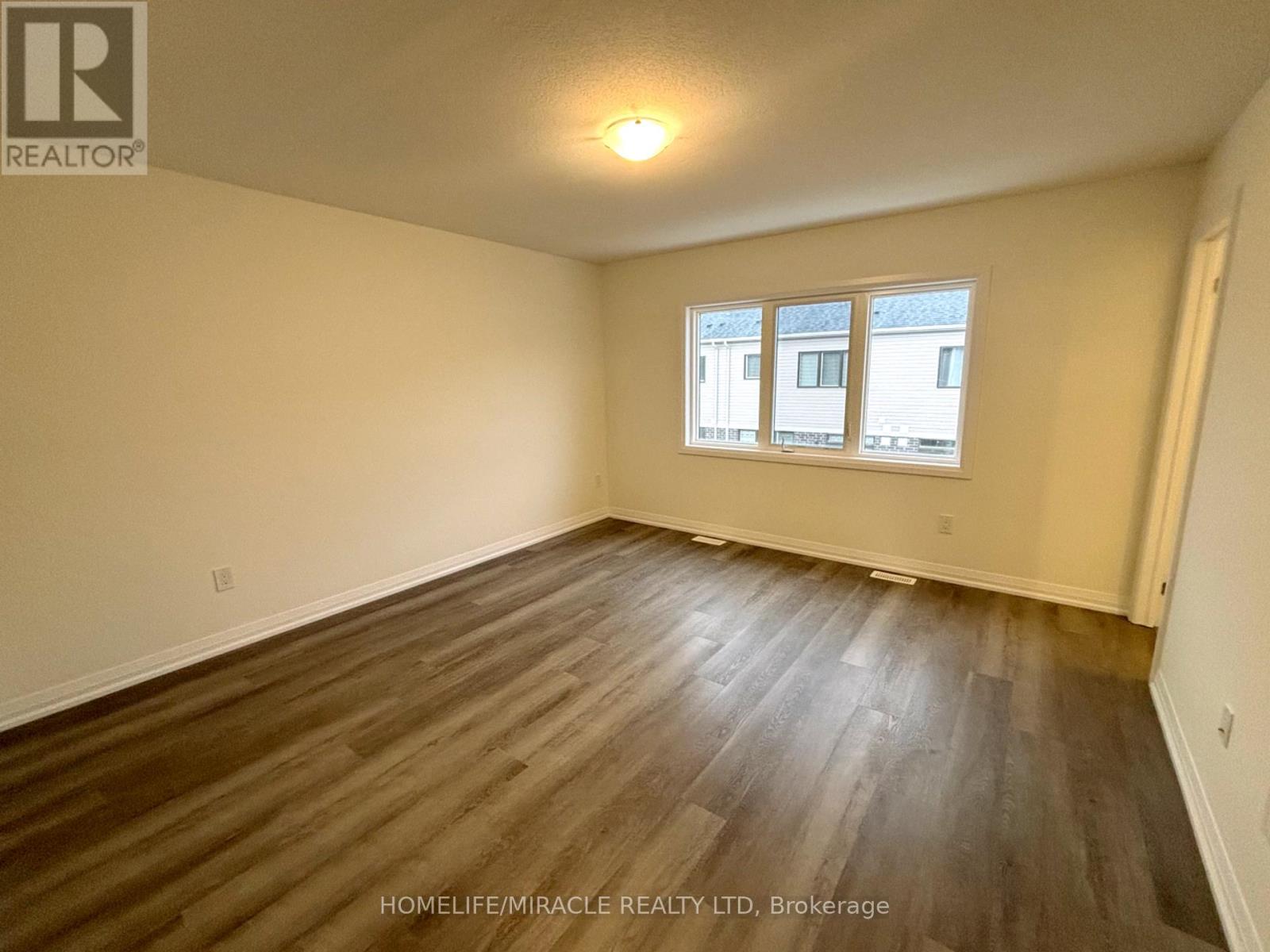 91 Marche Drive, Haldimand, Ontario  N3W 0K2 - Photo 12 - X12642070