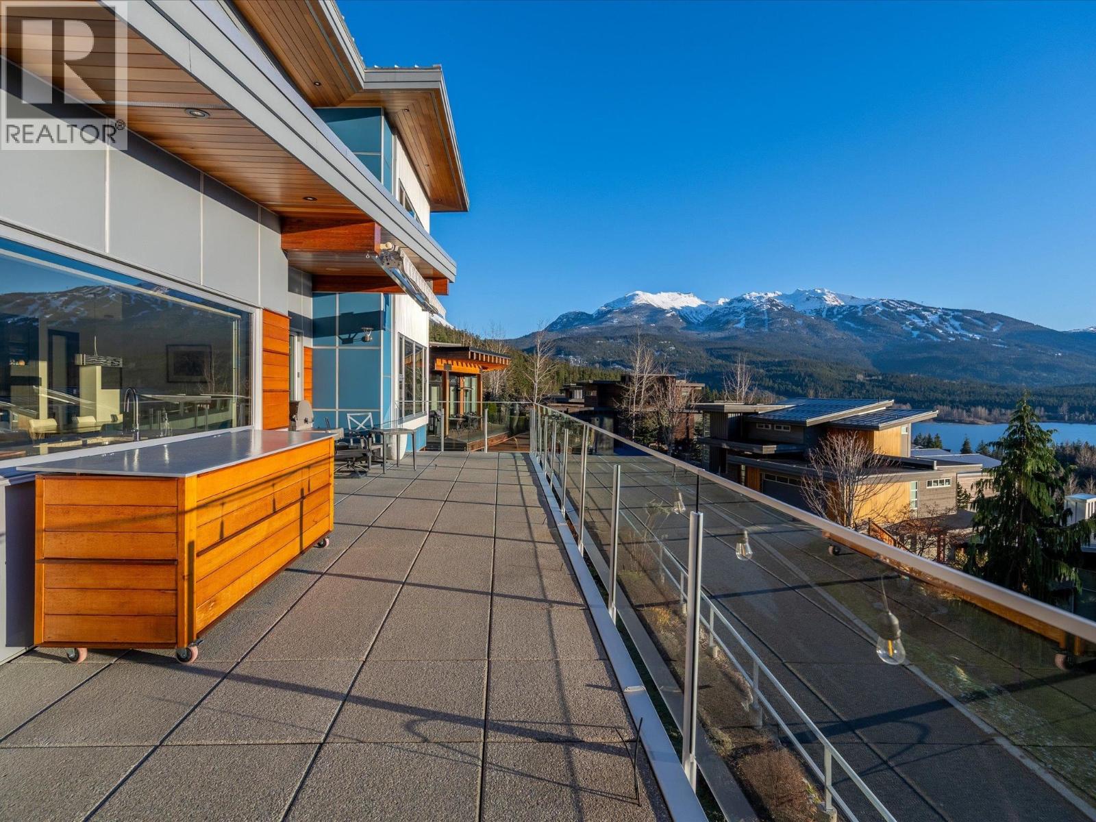 8529 Ashleigh Mcivor Drive, Whistler, British Columbia  V8E 1L9 - Photo 10 - R3074590