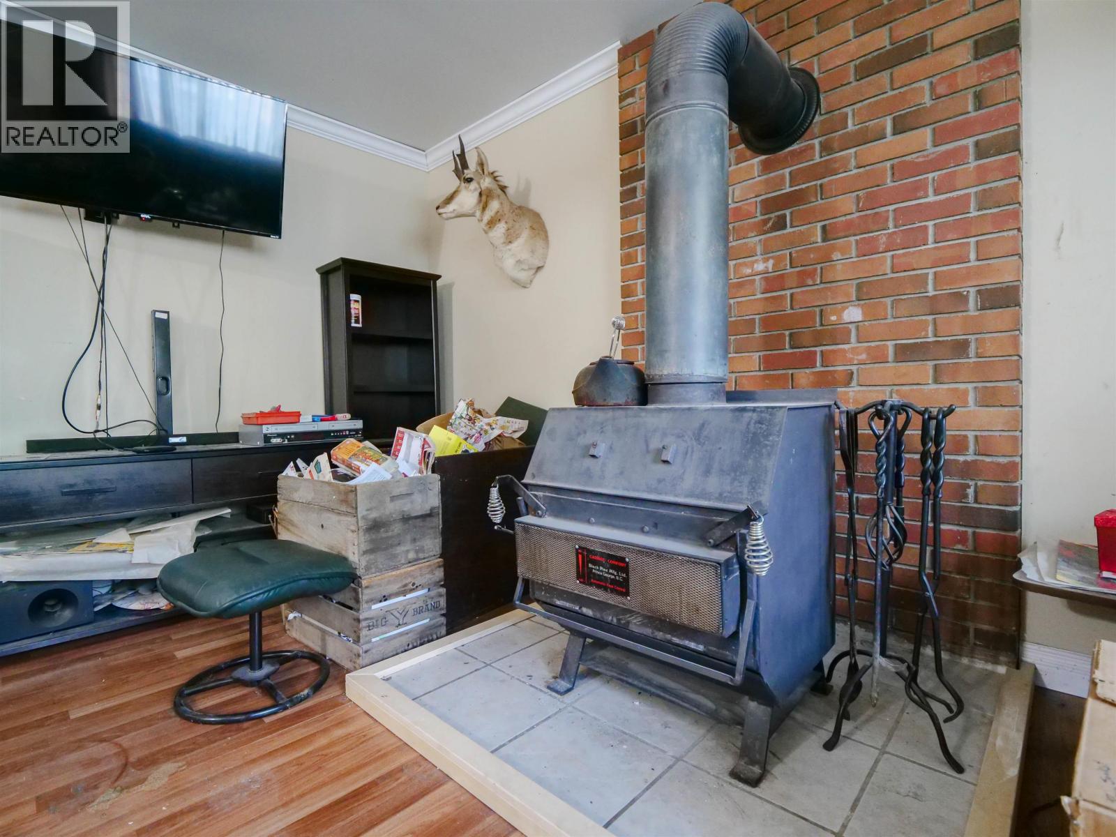 2412 Red Bluff Road, Quesnel, British Columbia  V2J 6C2 - Photo 5 - R3041435