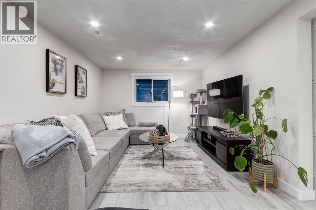 5 Sydney Drive Sw, Calgary, Alberta  T2W 0S7 - Photo 27 - A2269400