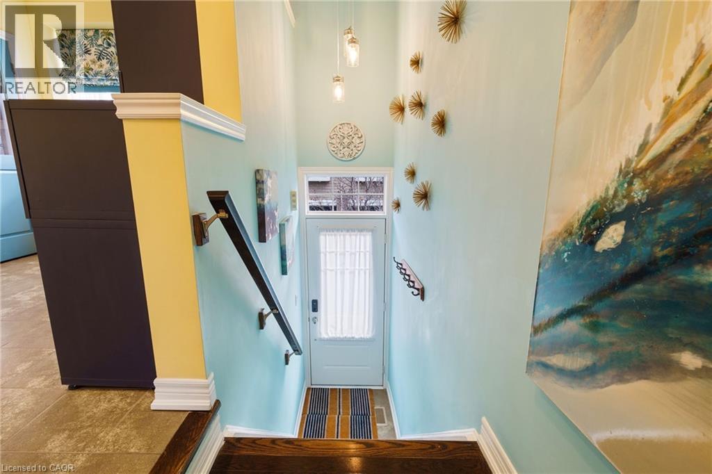 337 Beach Boulevard Unit# 46, Hamilton, Ontario  L8H 6W4 - Photo 2 - 40793835